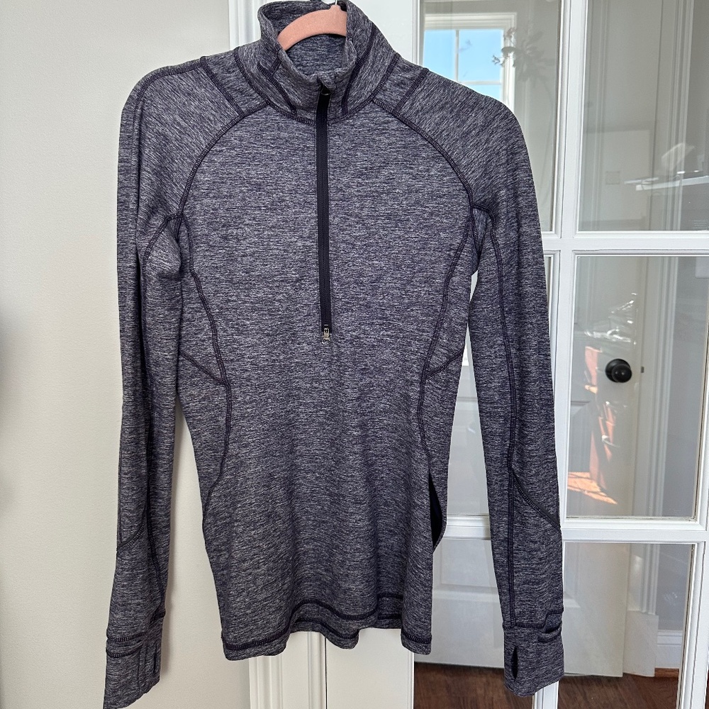 Lululemon Shirt Sz 6 purple with mitt in sleeve